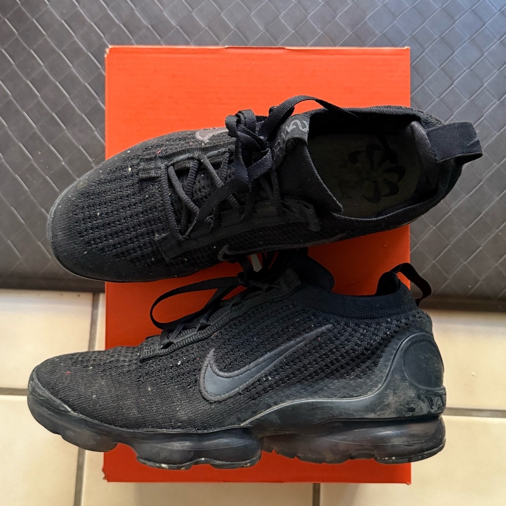 Black Nike Air Vapormax 2021 Sneakers